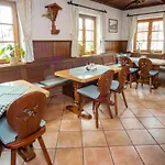 ゲストハウス Landgasthof Hanselewirt