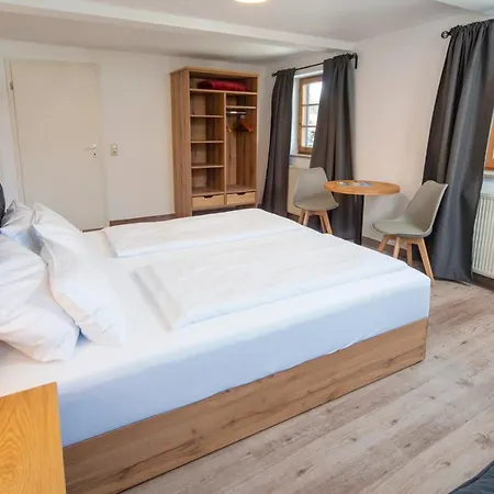 Landgasthof Hanselewirt بيت ضيافة 4*