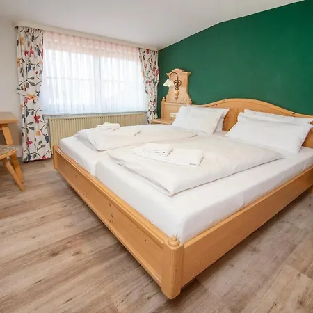 Guest house Landgasthof Hanselewirt 3*