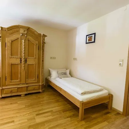 Guest house Landgasthof Hanselewirt 3*